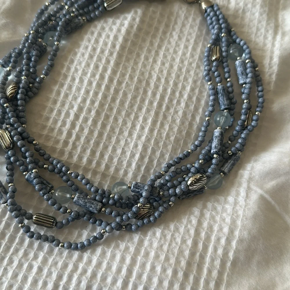 Vintage Blue multistranded necklace - Picture 4 of 5